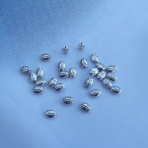 10 perles coccinelle 7.4x5.6x3.4mm argent tibétain