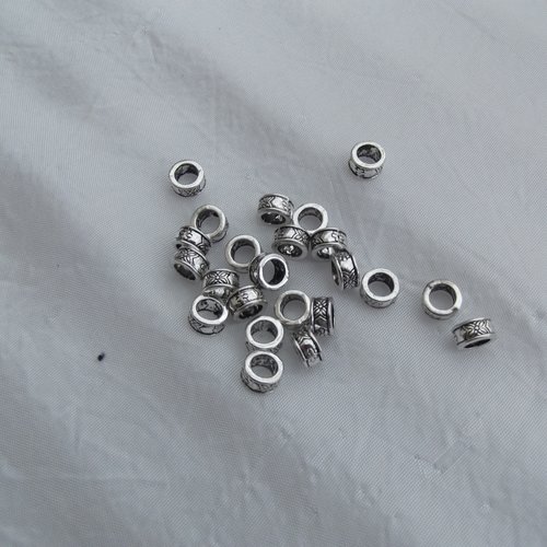 6 perles ronde ciselée 8.1x4.4mm argent tibétain