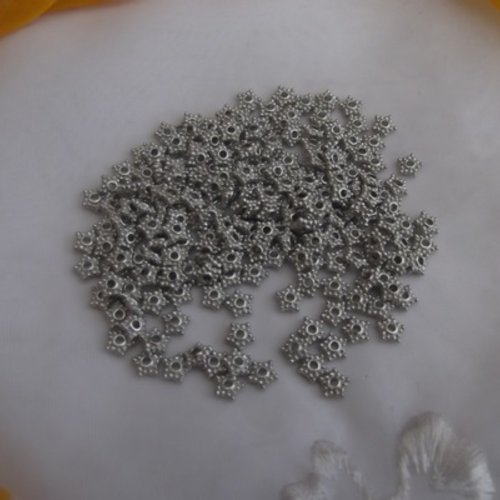 10 perles étoile ciselé 5.8x2mm argent tibétain
