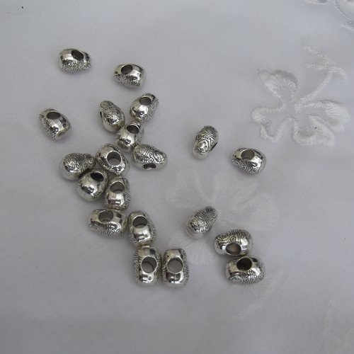 1 perle charm poupée russe ovale 13x8.6x9.2mm argent tibétain