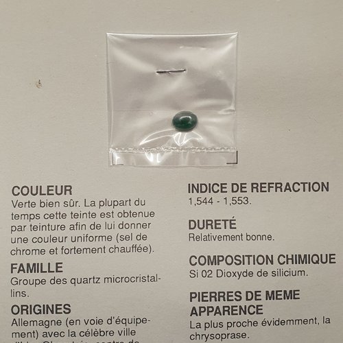 Pierre de gemme agate verte ovale 8x6.3mm