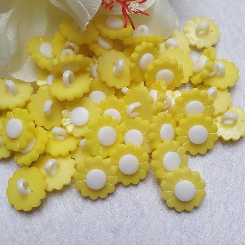 8 boutons fleur jaune 14.5x8mm résine
