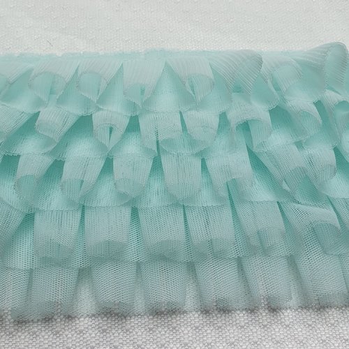 95cm tulle vert pâle petite maille sur 21cm froufrou sur 5 niveaux de 12.5cm