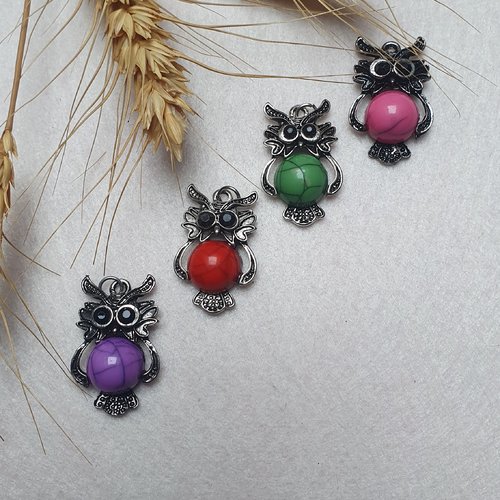 1 hibou chouette rouge 33.5x20.5mm howlite argent tibétain