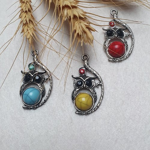 1 hibou chouette jaune 42x22mm howlite argent tibétain