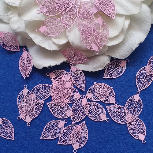 2 estampes feuilles filigranes 19x9.5mm ciselé cuivre rose