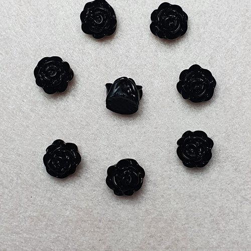 1 cabochon fleur noire 12x12mm résine épaisseur 11mm
