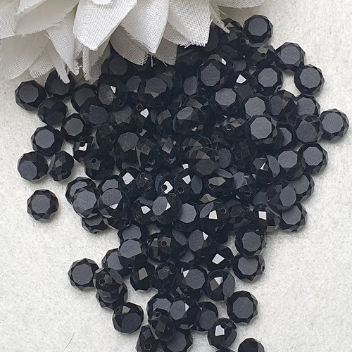 35 perles cristal noire 8x5mm à facette ronde plate.trou de 0.8mm