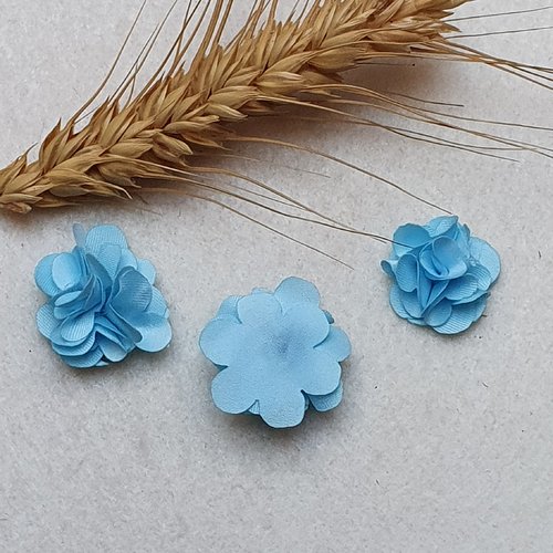 2 fleurs bleu 20mm approx tissu satin