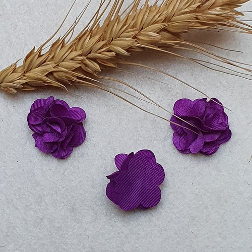 2 fleurs violet 20mm approx tissu satin