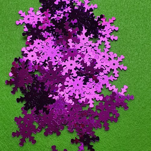 110 embellissements flocon de neige violet 19mm sequin à coudre