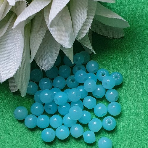 10 perles jade ton bleu clair 6x5mm trou de 0.8mm. n°11