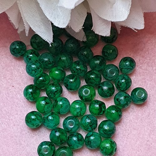 10 perles jade ton vert marbré 6x5mm trou de 0.8mm. n°31