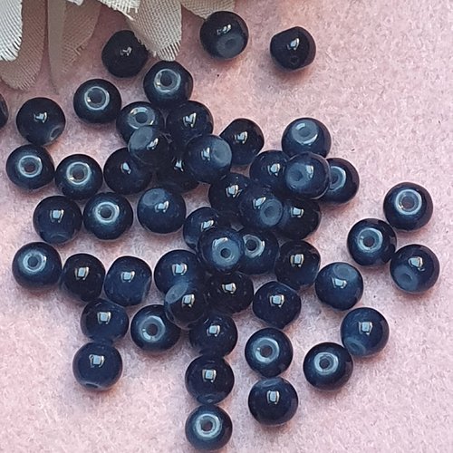 10 perles jade ton bleu marine 6x5mm trou de 0.8mm. n°45