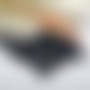 10 perles jade ton noir 8.5x7.5mm trou de 1.5mm. n°61