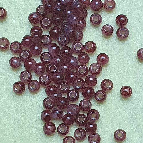 50 perles jade ton framboise 4.5x4mm trou de 0.7mm. n°104