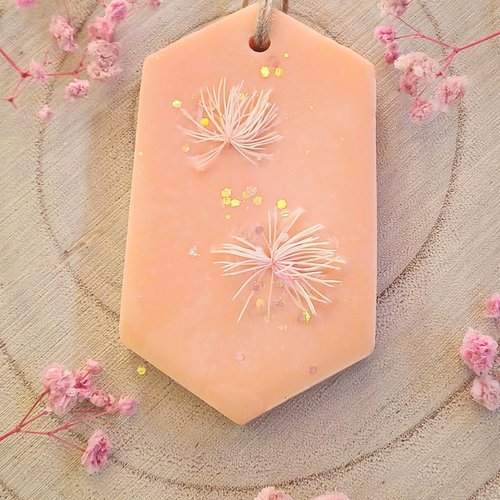Suspension parfumé ananas