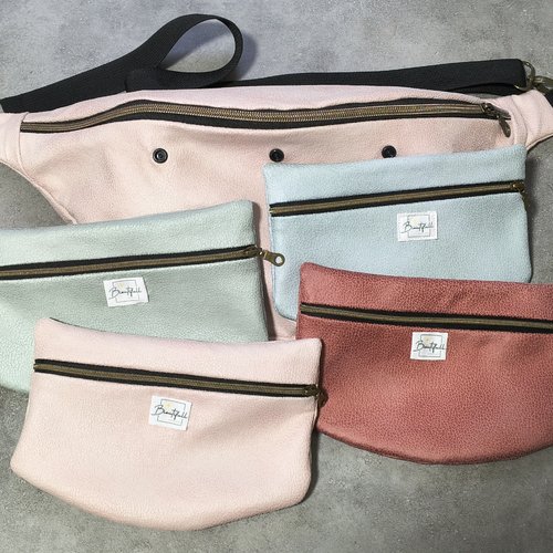 Sac banane avec 4 pochettes amovible