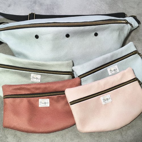 Sac banane avec 4 pochettes amovible