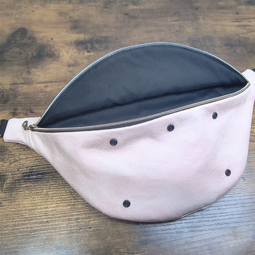 Sac banane xl en suédine rose pastel