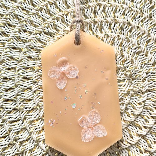 Suspension parfumée miel