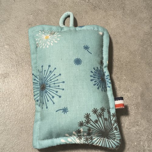 Éponge en coton bleu et nid d'abeille