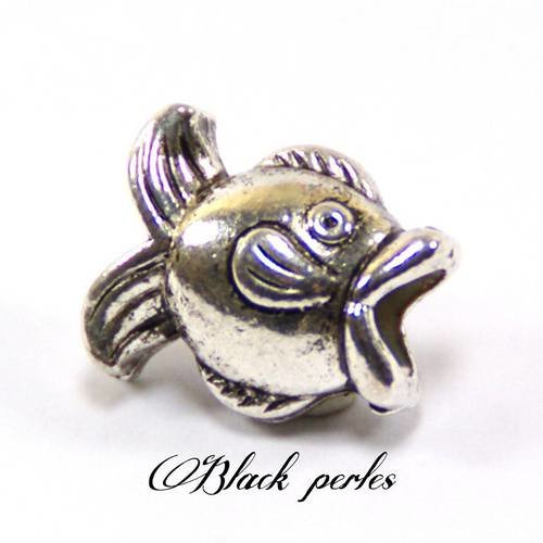 Perle style pandora charm poisson en métal plaqué argent- m42 