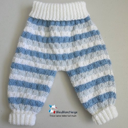 Pantalon bébé, naissance, 3 couleurs laine calinou, blanc, azur, bleu clair, tricoté main, layette tricot sur commande