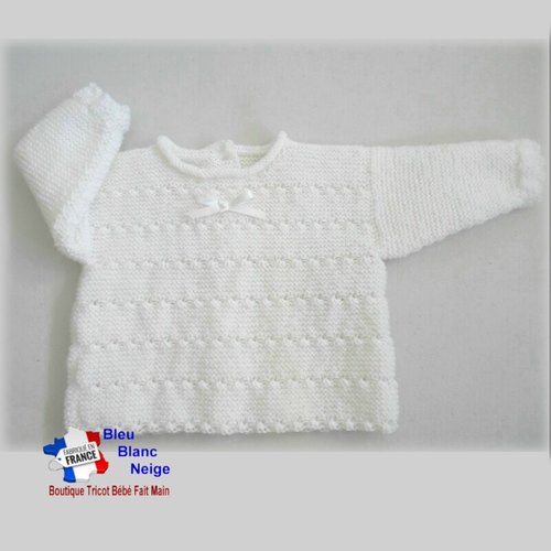 Brassière droite 1 mois fille - lait - en laine certifiée oeko-tex - layette tricotée main - sur commande