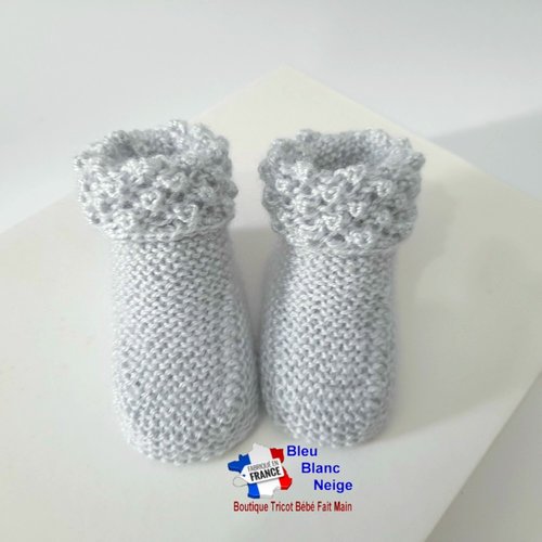 Chaussons bebe 3mois, coloris gris comète mousse à revers astrakan, bb garcon,tricot, bebe, layette , bb, modèle sur commande