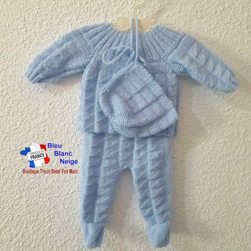 Ensemble 3 mois brassière, béguin et pantalon avec pieds, bleu modèle layette bb tricotée main
