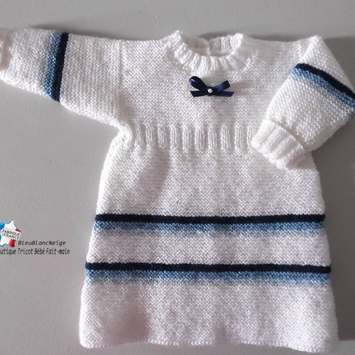 Robe 1 mois 4 couleurs, blanc-lait, azur, bleu clair, bleu nuit, laine calinou tricoté main, modèle layette tricot bébé
