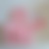 Brassière à nouer naissance avec bonnet coloris rose moucheté laine pingouin layette bébé tricotée main, modèle tricot bb