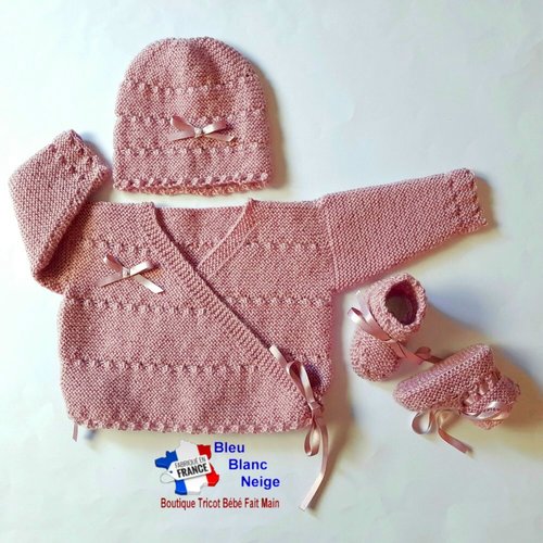 Ensemble 1 mois brassière croisée, rose dragée, fille, bonnet et chaussons, bébé laine, tricot bebe, layette bb, modèle