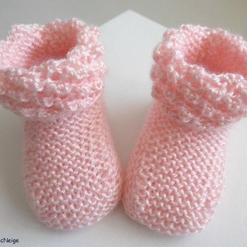 Chaussons bébé à pompons Rose pastel - Lait et Miel - Spécialiste du  chausson pour bébé