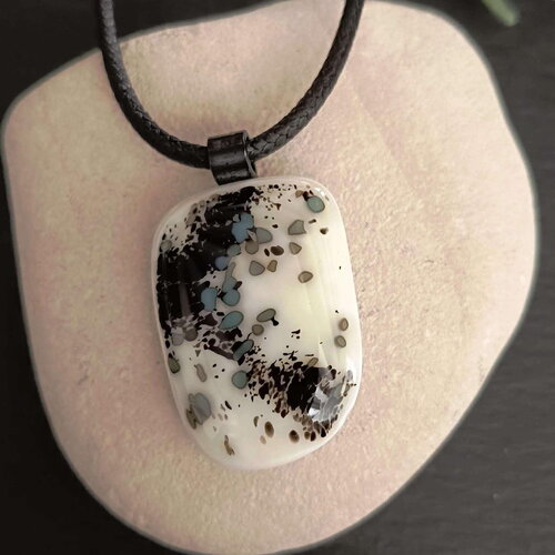 Collier pendentif en verre, style grunge gothique