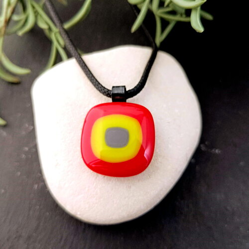 Pendentif collier multicolore en verre