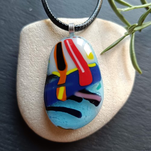 Grand pendentif abstrait en verre multicolore - collier unique fait à la main - cadeau bijou moderne pour elle - facile à envoyer