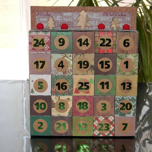 Calendrier de l'avent carré vintage