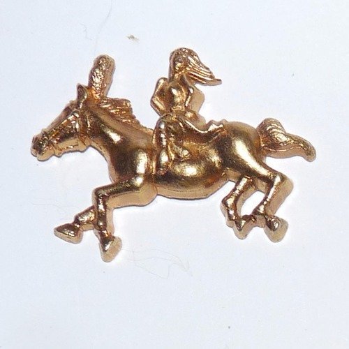 Cabochon cheval doré amazone pour création ornement pour création de bijoux élément décoratif cavalière