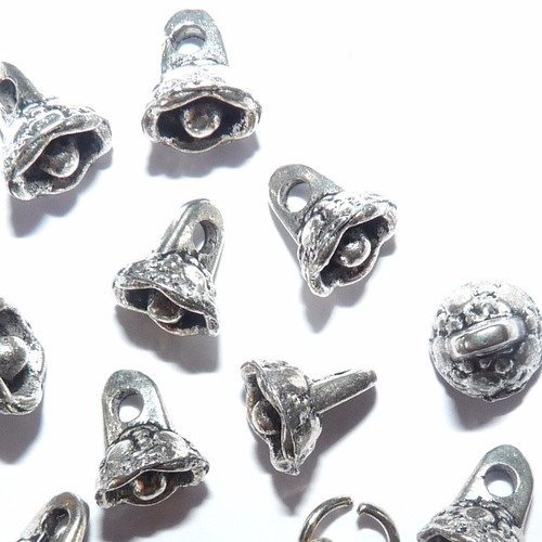 13 breloques corolles de fleurs charms clochette pendentifs fleurs cloche 0,8 cm grelot pour création florale de bijoux