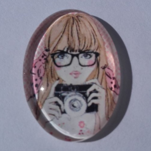 Cabochon de verre, jeune femme, multicolore, ovale, 25 x 18 mm