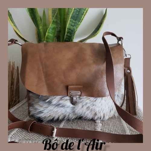 Sac besace tissu fausse fourrure et cuir revalorisés