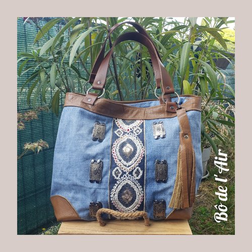 Sac cabas toile de jean et cuir anciens, galon et pièces métal