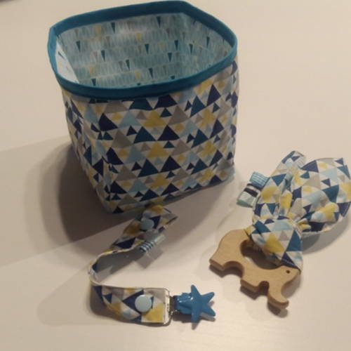 Baby box:attache tétine, anneau de dentition, pochon de rangement motifs géométriques colori bleu
