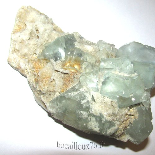 -dispo---fluorite bleue j268 - 81.le burc - c. mineraux