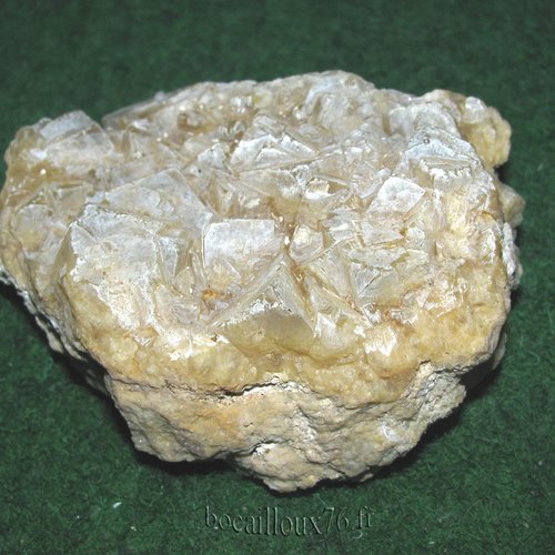 -dispo---fluorite h347 - 36.chaillac (rossignol) - c. mineraux - m31