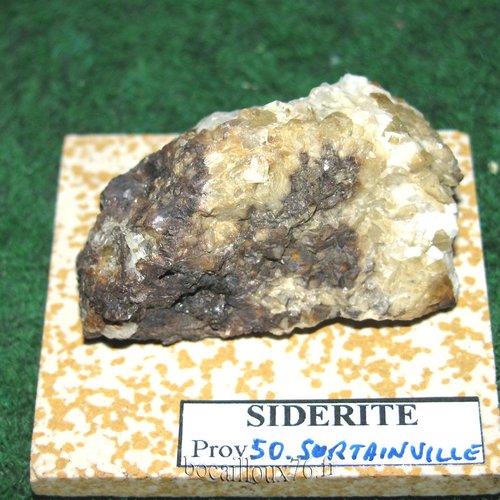 -dispo---siderite s236* - 50.surtainville - collection mineraux - c11