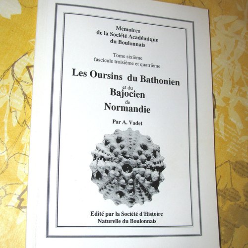 -dispo---oursins bathonien et bajocien de normandie. 1993 . boulogne. c. livres