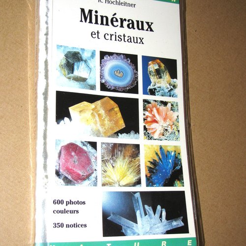 -dispo---mineraux et cristaux - fernand nathan . c. livres .
